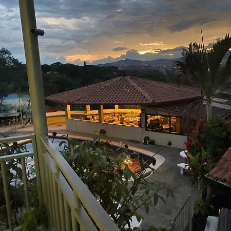 Villa Garita Inn Bagian luar foto