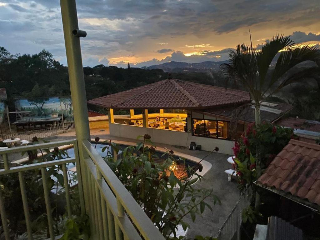 Villa Garita Inn Bagian luar foto